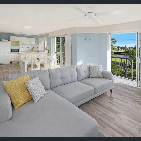 Sailfish Cove Apartments