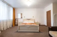 Soyuz Hotel
