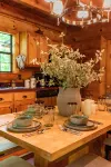 Clean & Quiet w/ Private HotTub Near Cades Cove