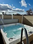 Bell House - Contemporary Comfort Near Wards Road with a Luxurious Hot Tub. - 4-Star