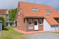 Vacation home Backbord quietly located large terrace only 300m to the green beach