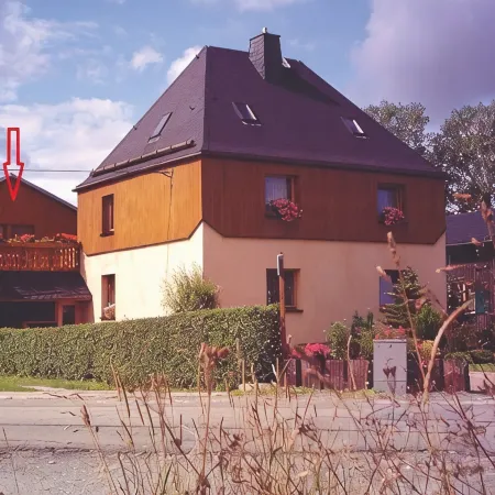 "Small but nice" apartment with balcony room - near Waldbühne for 2 - 4 people