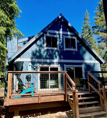 Luxury Tahoe A-Frame walking distance to lake - 3-Star