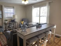 Bays Mountain Getaway Cottage - 3성급