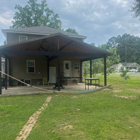 Convenient 35 minutes from Rock City, Ruby Falls, Incline Railway and much more.
