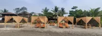 Sinq Beach Morjim