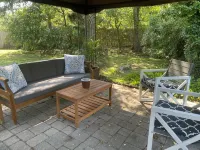 Bright and Stylish  House with New Central A/C, Appliances and EV Charger - Homestays