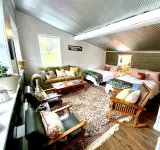 Quiet, peaceful, spotless studio near Lake Superior and all Bayfield amenities. - 3-Star