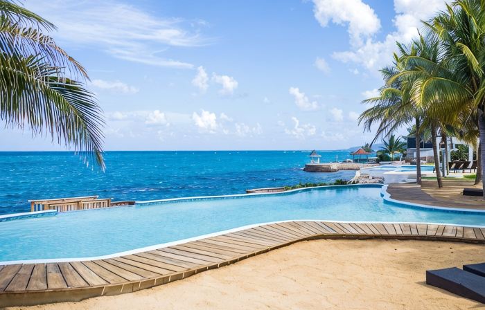 Ocean Front Luxury 2/2 in Whispering Seas