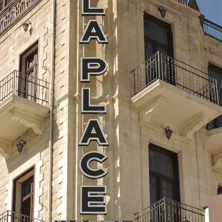 La Place Hotel