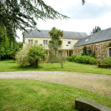 Logis Hôtel la Demeure du Perron