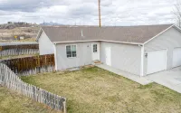 Clean, Modern! 3 Bedrooms, River, Downtown - 3 stjerner