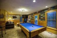 Family Cabin with Hot Tub, Game Room & Pool Access - Chalets