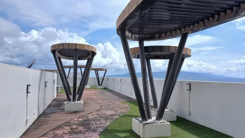 Spacious 1BR at Marina Spatial w/Pool - Dumaguete City - Gym
