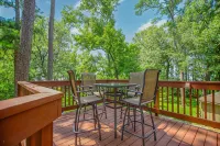 New Listing - Cape Royale Tree House w/ Fire Pit – Direct Lake Access - Wifi