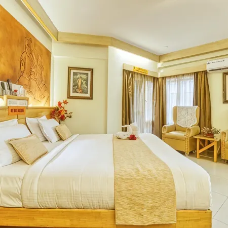 Parklane Hotel