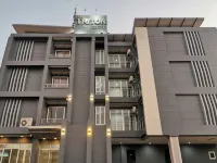 Triton Hotel Nakhonratchasima โรงแรมไททัน โรงแรมใกล้บานานาผับ