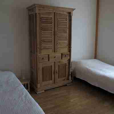 Geneva Cologny les pins Rooms