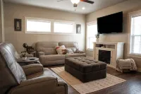 Your Home Away from Home! Cozy Meridian Getaway - Boutique