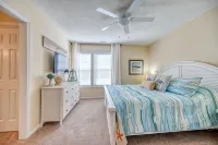 Surf City Off Island Retreat! 2.5 mi to beach - Flexible booking days!