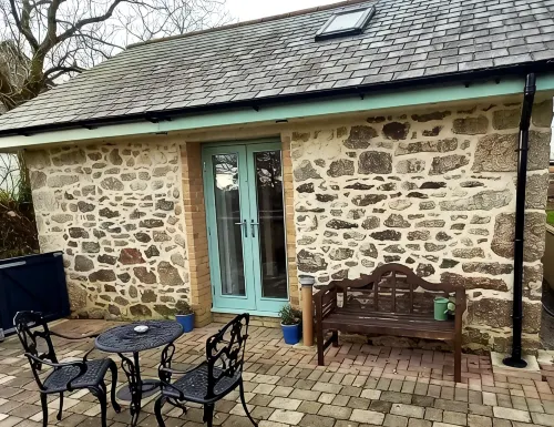 Acorn Cottage  within easy reach of West Cornwall and the Lizard peninsular. - 컨트리 하우스