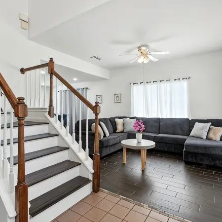 Spacious 4-Bedroom Gem in Pflugerville 24 Min to Downtown Austin