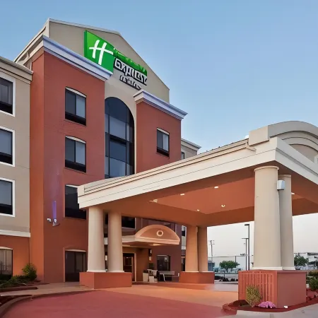 Holiday Inn Express & Suites GONZALES by IHG