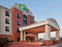 Holiday Inn Express & Suites GONZALES by IHG - parking