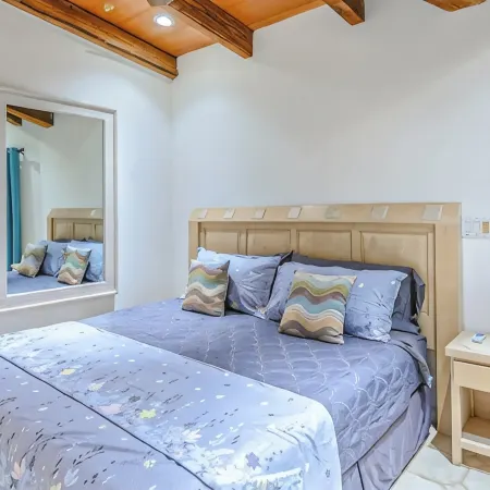 Casa Sunny Days - home in Private Gated Community w/Private Pool, Hot Tub, A/C
