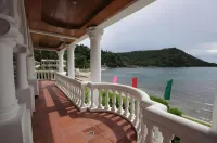 Blue Crystal Beach Resort - Meerblick