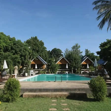 Lanta Long Beach Hostel