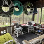 Cabin on lake . Pet friendly