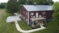 Historic Meadowdale Farm - Barn Stay in Rural Setting - 무료 와이파이