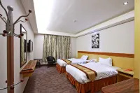 Grand Puncak Lestari Hotel - parking