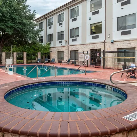 Holiday Inn Express & Suites AUSTIN NW - LAKELINE by IHG
