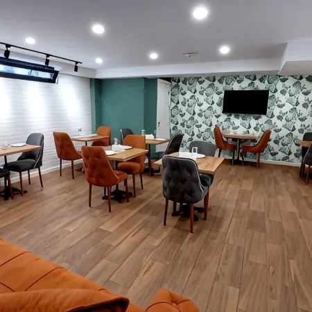 Falcon Boutique Hotel