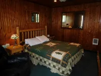 Evergreen Motel - Motels