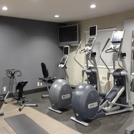 DoubleTree by Hilton Hotel Chicago Wood Dale - Elk Grove