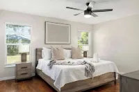 Modern 3 Bedroom, Wesley Chapel! - balcony