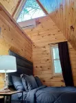 Overlook Oasis! RRG, A-frame Cabin, NEW HOT TUB, Grill! Pet friendly - Homestays