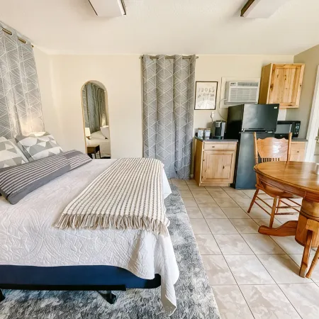 The Nook - Cozy 1/1 Guesthouse Near ACU