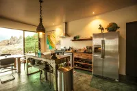 East Wind — with Sweeping Views of Mount Whitney and the Eastern Sierra. - 4-Star