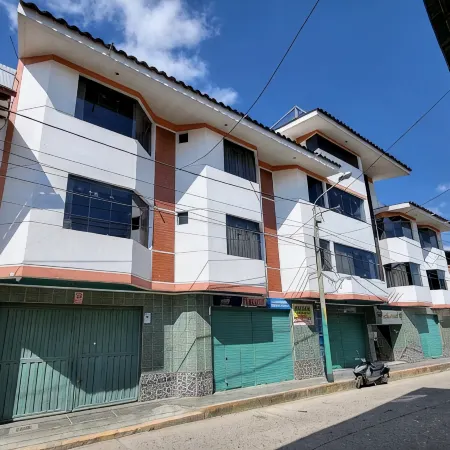 D'Cardenas Hotel