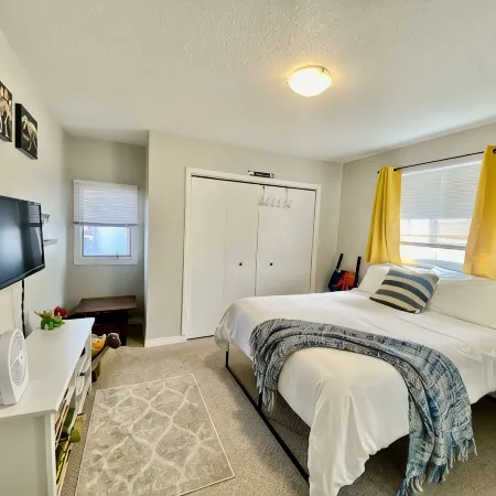 Hoodoo Hideout | Family Retreat | King Suite Отели в г. Драмеллер