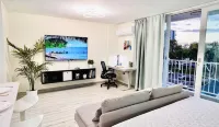 Fully Remodeled condo a few steps to beach Free parking WiFi - Condos