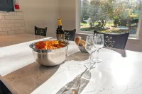TRASK RIVER FISHING LODGE: New Riverfront Luxury with acreage and great views! - 4성급