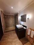 Moringa Villa- Studio 2 Middle Level - Homestays