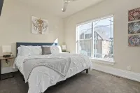 Work Here!! King Bed, 400+ Mbps WiFi, BYU - 4-Star