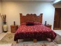Beachfront condo - steps to sand and surf - Homestays