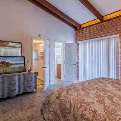 Upgraded lake view Rooms